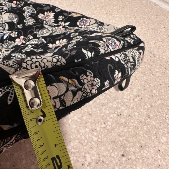Vera Bradley Black Holland Garden Quilted Cotton Laptop Organizer up to 17” EUC - Picture 9 of 14
